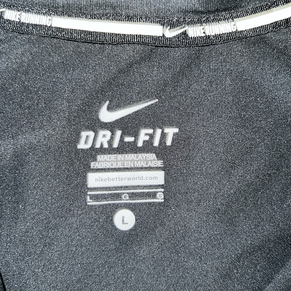 Womens Nike running 1/4 zip size large dark grey - Picture 4 of 4